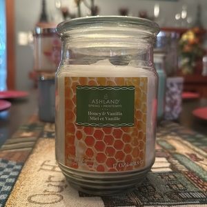 Very good quality scented candles $10 each one